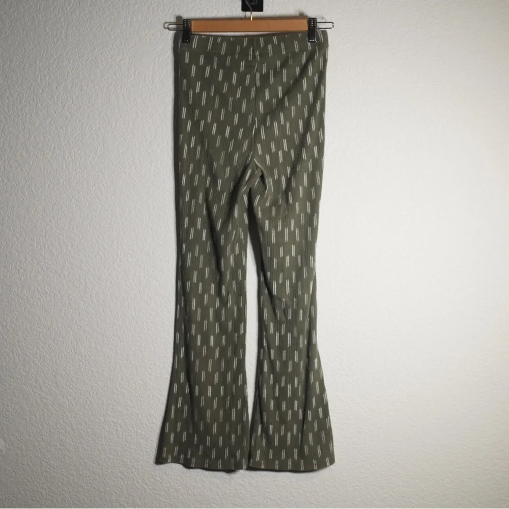 Aerie Flare Leggings Green and White Stretch Comfy Pants Women’s Size XS